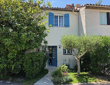 Vakantiehuis Gemütliches Ferienhaus in Grimaud mit Terrasse