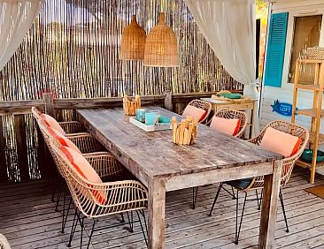 5p Caban on the beach of StTropez