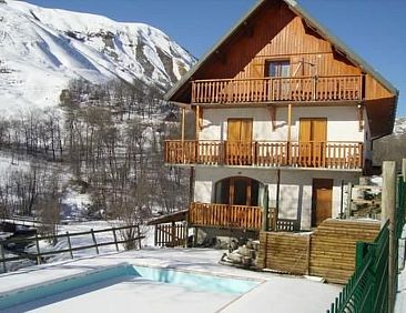 Appartement mit Grill und gemeinsamem Pool