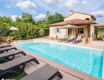 Villa Bella *NEW!*