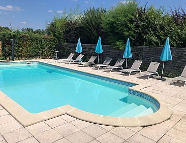 Vakantiehuis 2oppelhaushälfte in einem alten Bauernhof im P