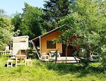 Safaritent met badkamer