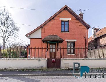 Vrijstaande woning in Laon