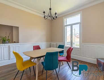 Vrijstaande woning in Laon