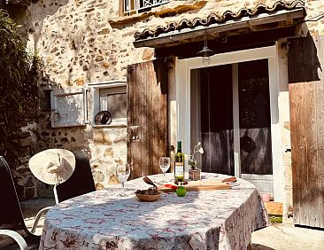 Rustige gite met privé terras