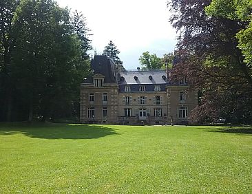 Vakantiehuis in Nantois mit Privatem Pool