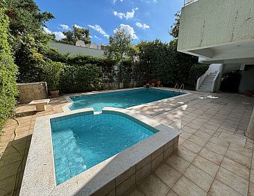 Vrijstaande woning in Ekali