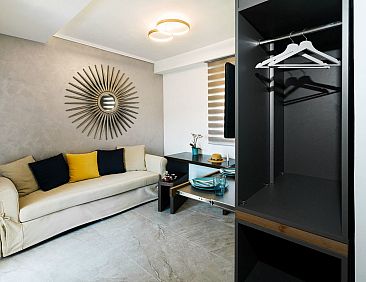 Appartement in Pallini mit Eigenem Balkon