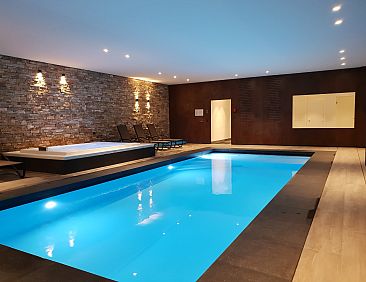 Le Lodge du Lac et piscine