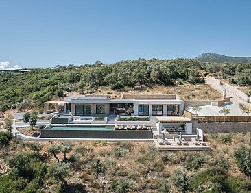 Vrijstaande woning in Sivota