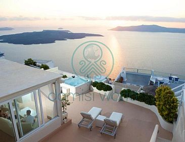 Vrijstaande woning in Thira