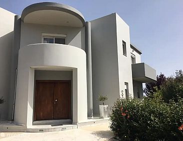 Villa Koukounari