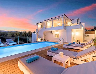 Vakantiehuis Etoile Villa Beheizter Pool