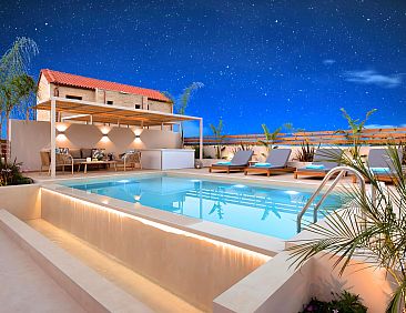 Vakantiehuis Hidden Gem Villa Pool und Jaccuzzi