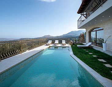 Vakantiehuis Geroulios Kastro Villa II"Free"Beheizter Pool, 