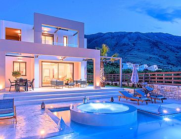 Vakantiehuis Ferienvilla "Minaos Grand" mit privatem Pool