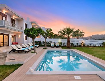 Vakantiehuis Sunlight Villa mit beheiztem Pool