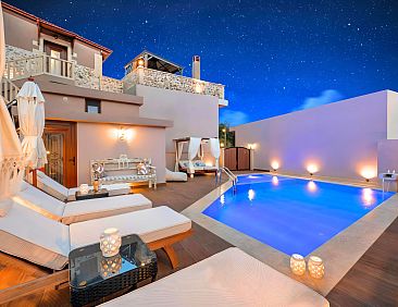 Vakantiehuis Petralis Luxus Villa Pool Whirlpool