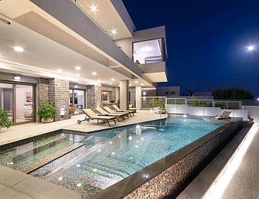 Appartement Villa Callisto mit 4 Schlafzimmern am Meer