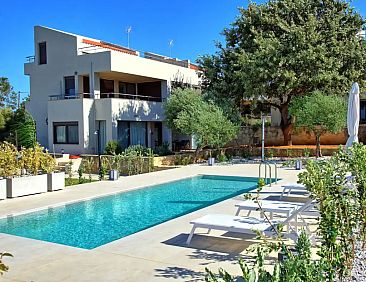 Villa Parisa