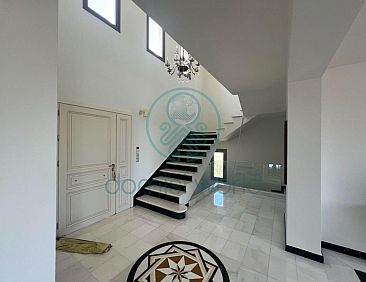 Vrijstaande woning in Roussospiti