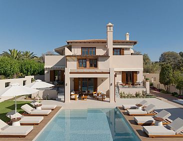 Vakantiehuis Neu renovierte Familienvilla mit privatem Pool 