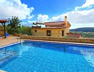 Villa Avra
