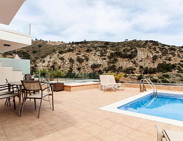 Vrijstaande woning in Heraclion Cretes, Agia Triada