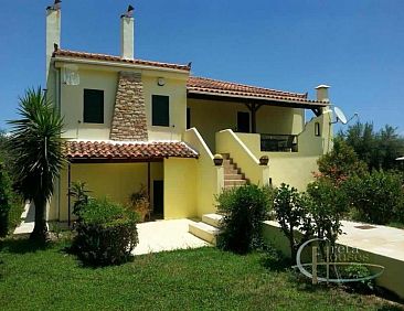 Vrijstaande woning in Peri