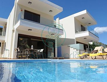 Geschakelde woning in Palaiokastro