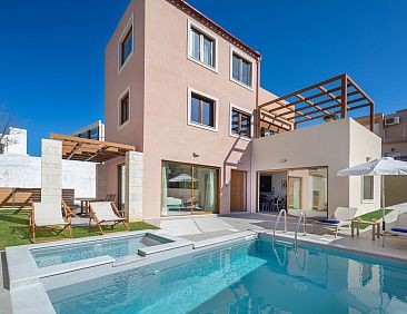 Vakantiehuis Haus in Agia Marina mit Außenpool