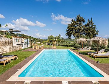 Vakantiehuis Luxuriöse Villa Olivenest mit Pool, BBQ und Wh