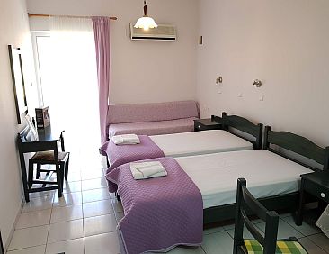 Appartement Zinovia Studio mit Balkon