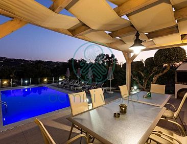 Vrijstaande woning in Platanias
