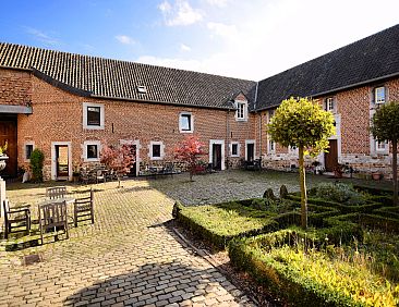 Hof van Aken