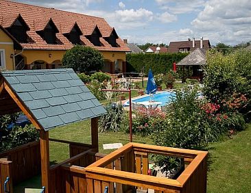 Appartement mit Garten, Terrasse und Grill