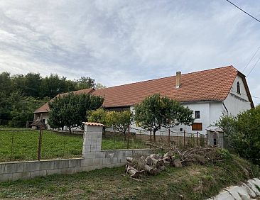 Vrijstaande woning in Kéty