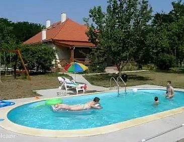 Iskola Ház