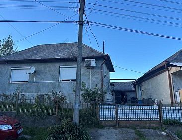 Vrijstaande woning in Sáta