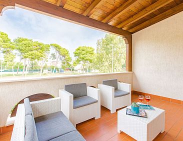 Appartement Flacher Rasen rechts