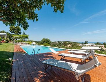 Vakantiehuis Villa mit privatem Pool in der Nähe der adriat