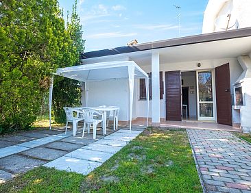 Vakantiehuis Gemütliche Hütte, Erdgeschoss, Garten und Gri