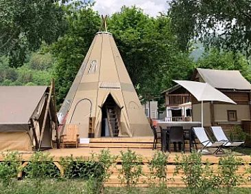 Tipi Lodge