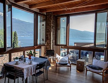 Appartement Kumquat Studio mit Garten- und Seeblick