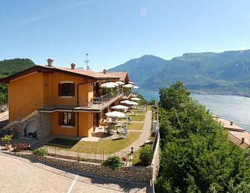 Appartement Zwei-Zimmer-Wohnung mit Garten'