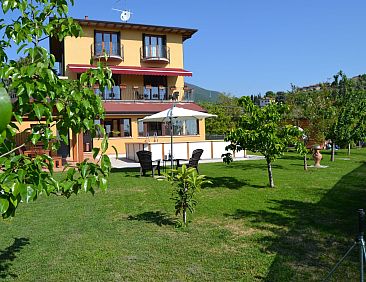 Appartement Appto. "Villa La Veranda" mit Garten und Pool