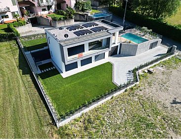 Vrijstaande woning in Colico