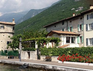 Vakantiehuis Traumhafter Rustico direkt am Ufer des Gardasee