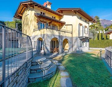 Vrijstaande woning in Loveno 