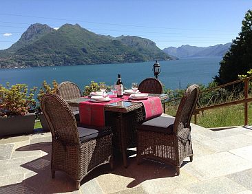 Appartement mit Terrasse und tollem See- und Bergblick